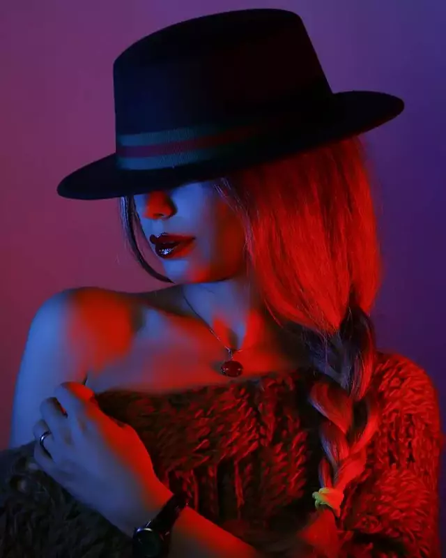 نمونه کار عکاسی چهره - پروفایل توسط میرمحمد که در تاریخ 1404-08-05 ** دوشنبه  **  ساعت 11:17AM بارگذاری شده است.