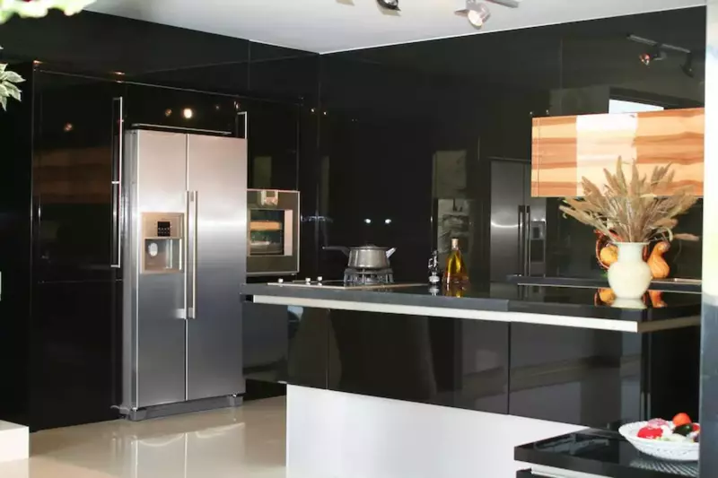 نمونه کار از تینا آزادرنگی