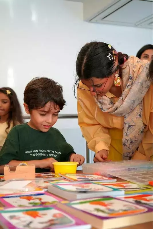 نمونه کار عکاسی همایش و رویداد توسط پریدار که در تاریخ 1404-08-11 ** یک‌شنبه  **  ساعت 08:24AM بارگذاری شده است.