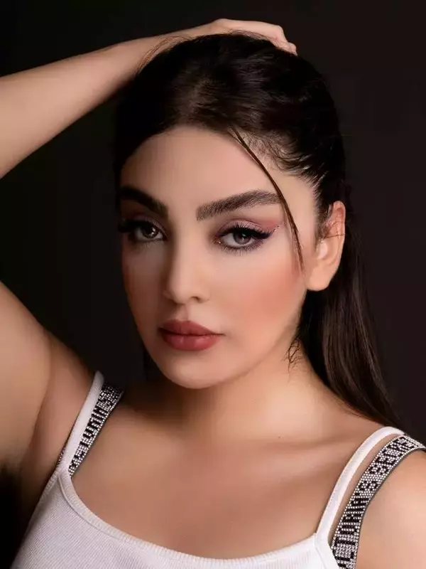 نمونه کار عکاسی چهره - پروفایل توسط بیگی که در تاریخ 1404-08-12 ** دوشنبه  **  ساعت 02:21PM بارگذاری شده است.