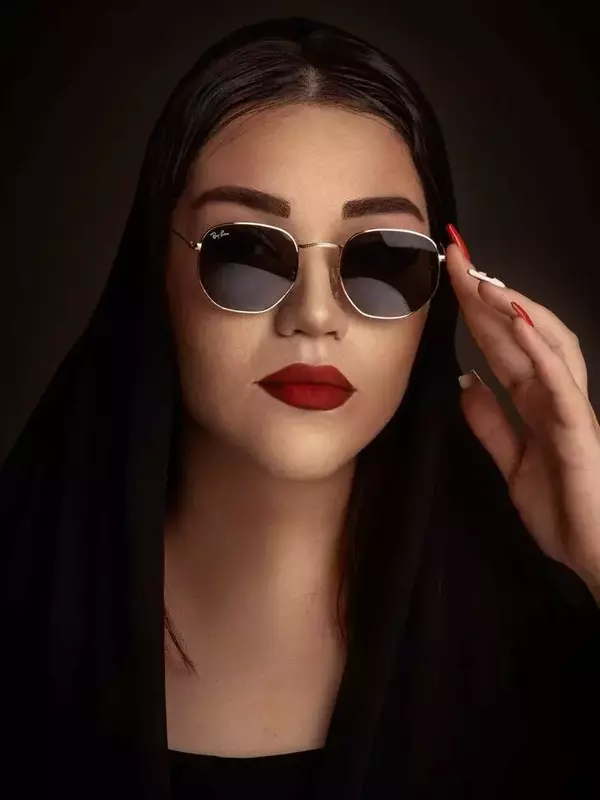 نمونه کار عکاسی چهره - پروفایل توسط بیگی که در تاریخ 1404-08-12 ** دوشنبه  **  ساعت 02:21PM بارگذاری شده است.