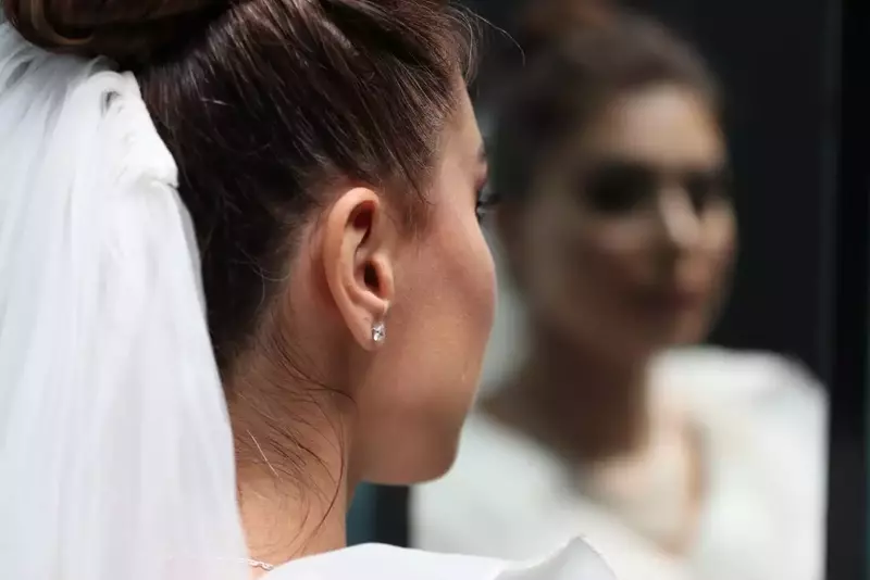 نمونه کار عکاسی عقد، عروسی و فرمالیته توسط  روزبه که در تاریخ 1404-08-17 ** شنبه  **  ساعت 07:51PM بارگذاری شده است.