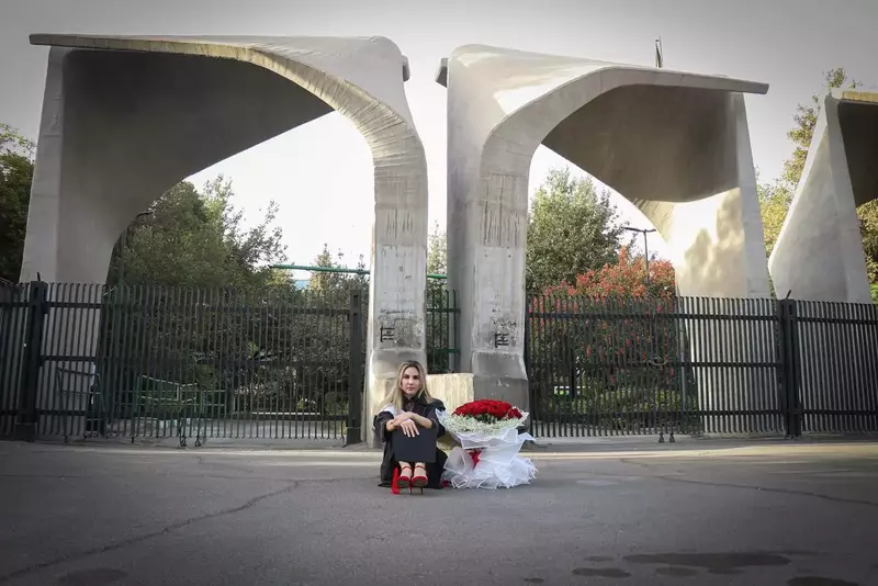 نمونه کار عکاسی فارغ التحصیلی توسط پورمحمدی که در تاریخ 1404-08-20 ** سه‌شنبه  **  ساعت 06:03PM بارگذاری شده است.