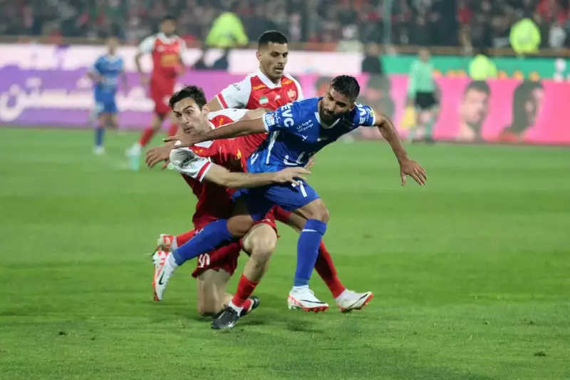 نمونه کار عکاسی ورزشی توسط  روزبه که در تاریخ 1404-08-20 ** سه‌شنبه  **  ساعت 07:49PM بارگذاری شده است.