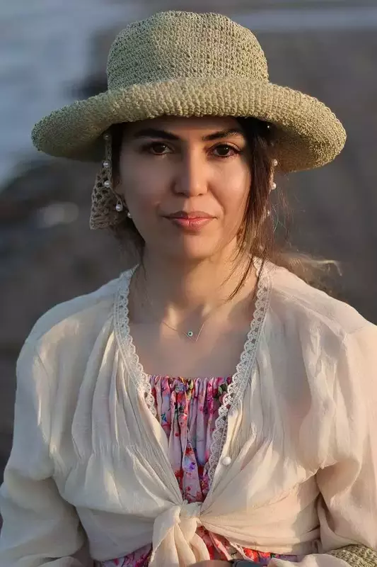 نمونه کار روتوش عکس توسط سعادت فر که در تاریخ 1404-08-25 ** یک‌شنبه  **  ساعت 08:02AM بارگذاری شده است.