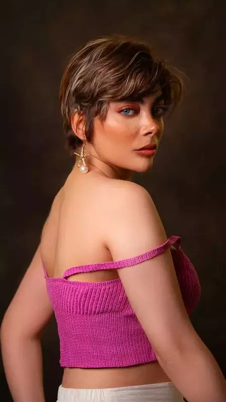 نمونه کار عکاسی چهره - پروفایل توسط موحد که در تاریخ 1404-09-02 ** یک‌شنبه  **  ساعت 06:59PM بارگذاری شده است.