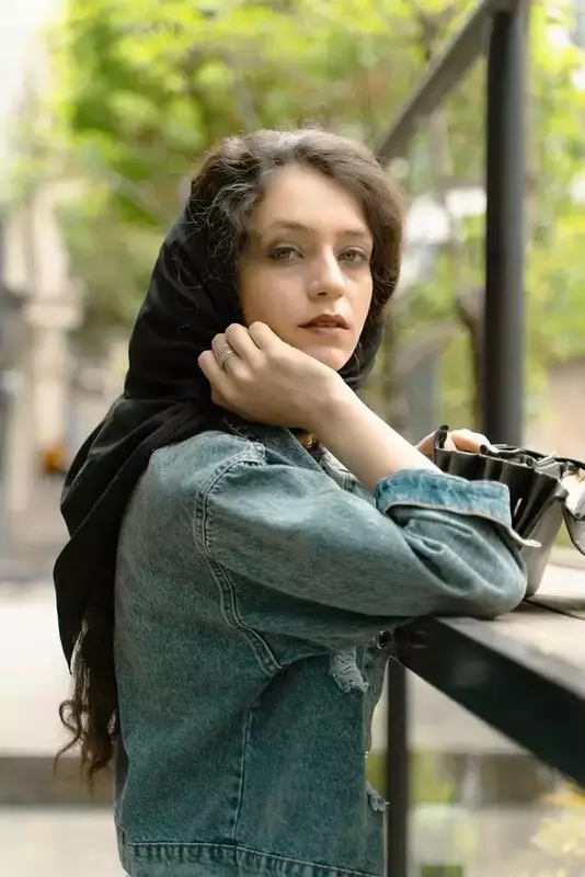 نمونه کار عکاسی چهره - پروفایل توسط عصار که در تاریخ 1404-09-03 ** دوشنبه  **  ساعت 09:58AM بارگذاری شده است.