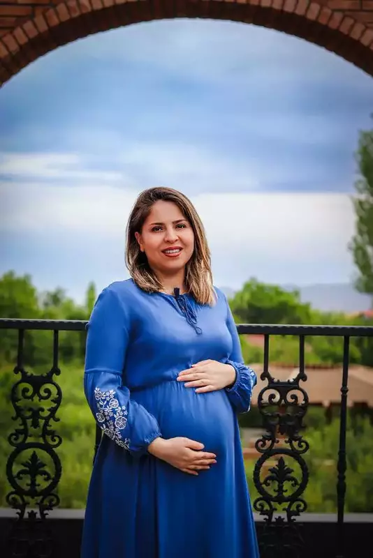 عکاسی بارداری از مهرو باقری