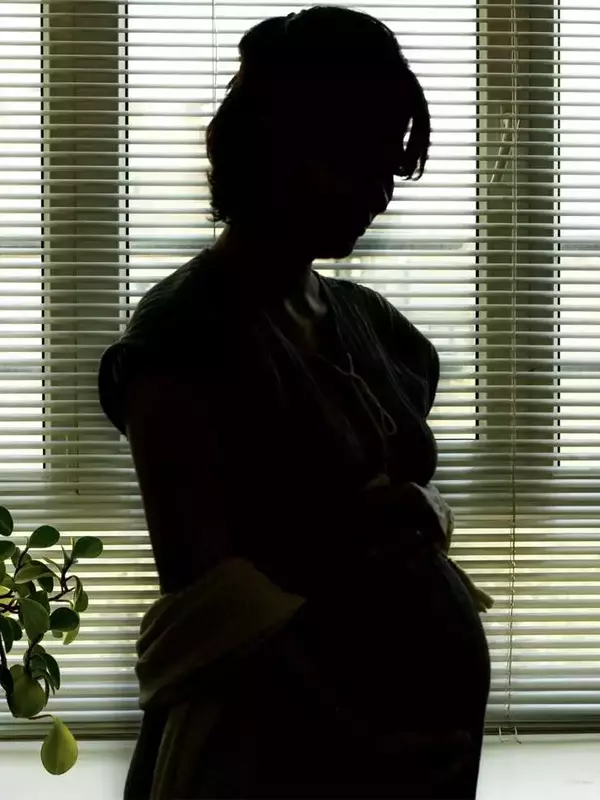 عکاسی بارداری از سمیه کوهستانی