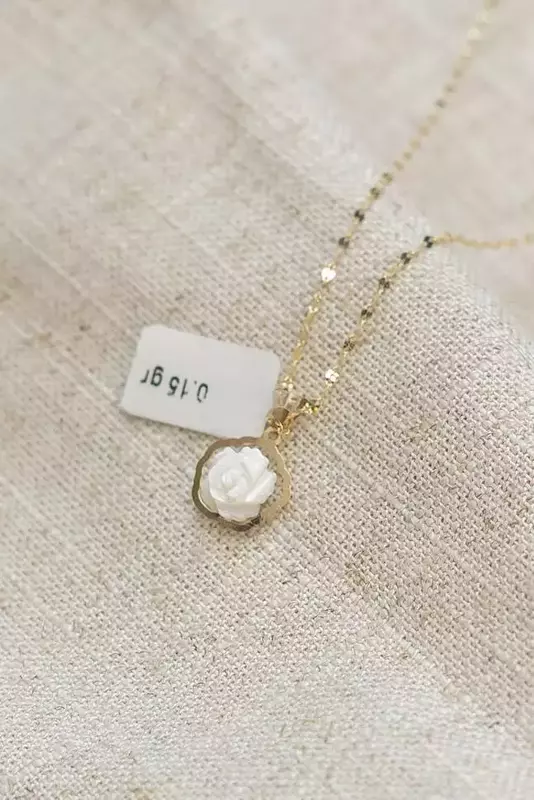 عکاسی تبلیغاتی چیدمان از پگاه قربانی 