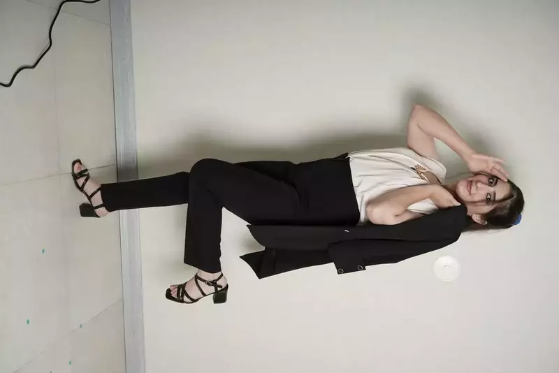 روتوش عکس از مریم رشیدیان