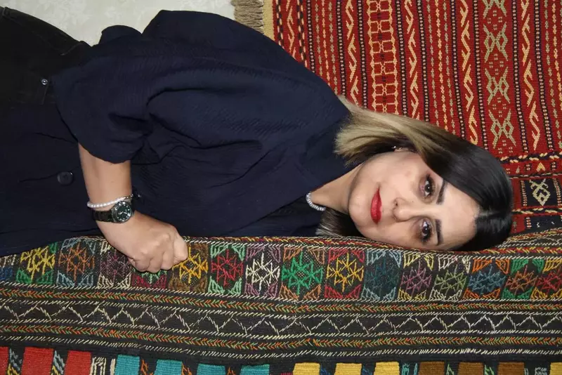 روتوش عکس از مریم رشیدیان