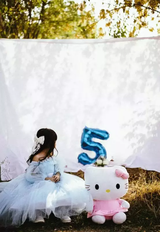 نمونه کار از هلیا کاظمیان