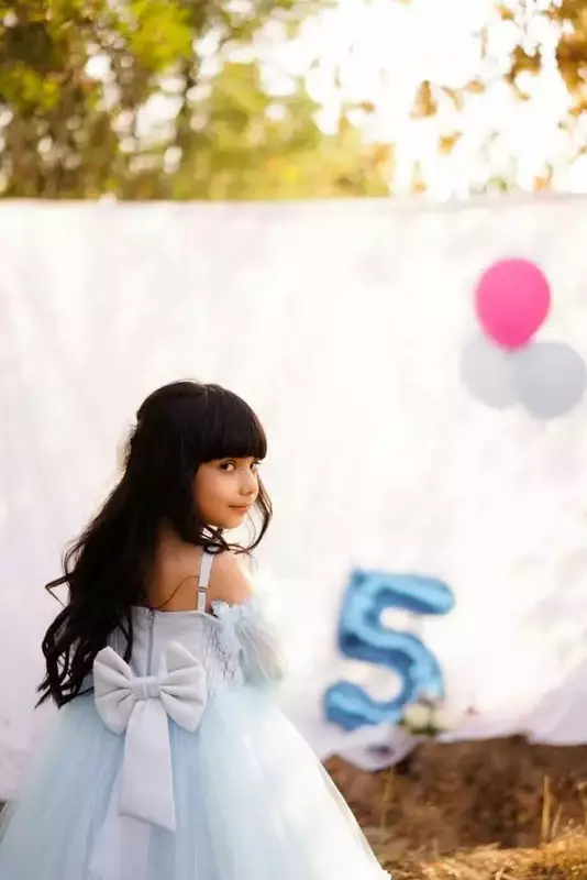 نمونه کار از هلیا کاظمیان