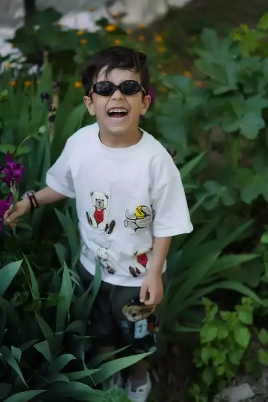 نمونه کار از هلیا کاظمیان