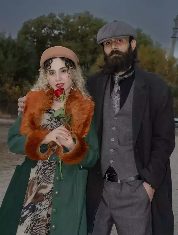 آفیش همکاران آفیش عکاس یا فیلمبردار دوم از امید صنوبری