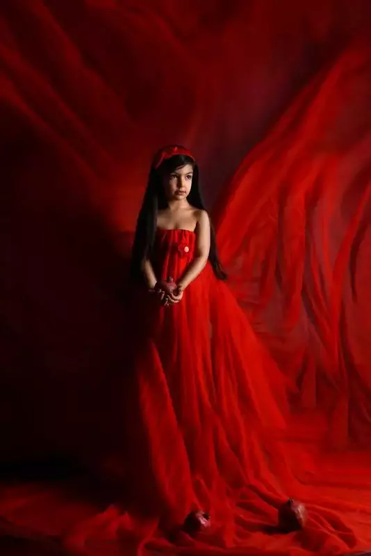 روتوش عکس از ناهید وطن خواه