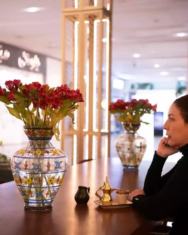 نمونه کار از شیرین نکویی