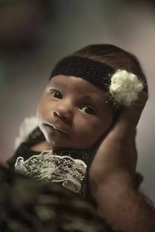 عکاسی نوزاد از سید رضا امیری نائینی