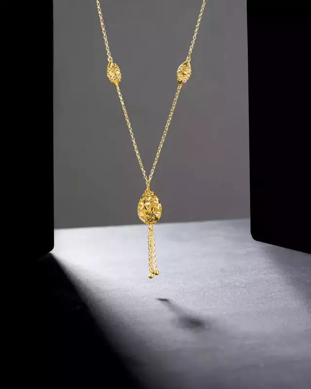 نمونه کار از مونا قزل