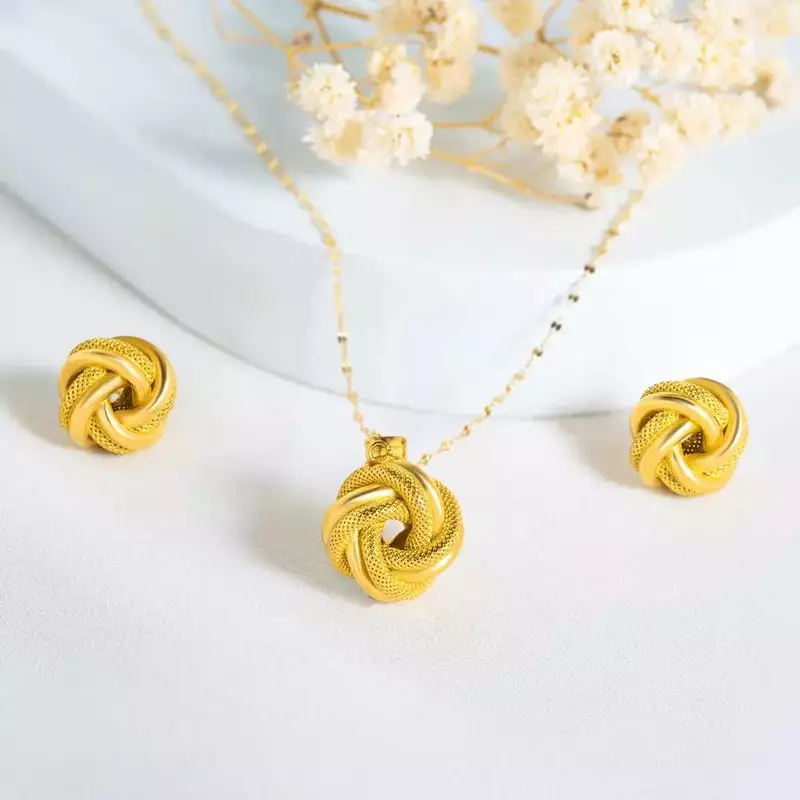 نمونه کار از مونا قزل