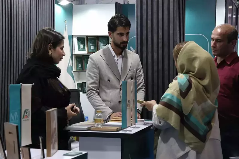 آفیش همکاران آفیش دستیار از مائده  نوروزی 