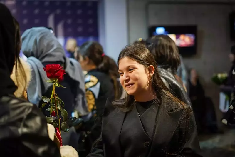 آفیش همکاران آفیش عکاس یا فیلمبردار دوم از مائده  نوروزی 