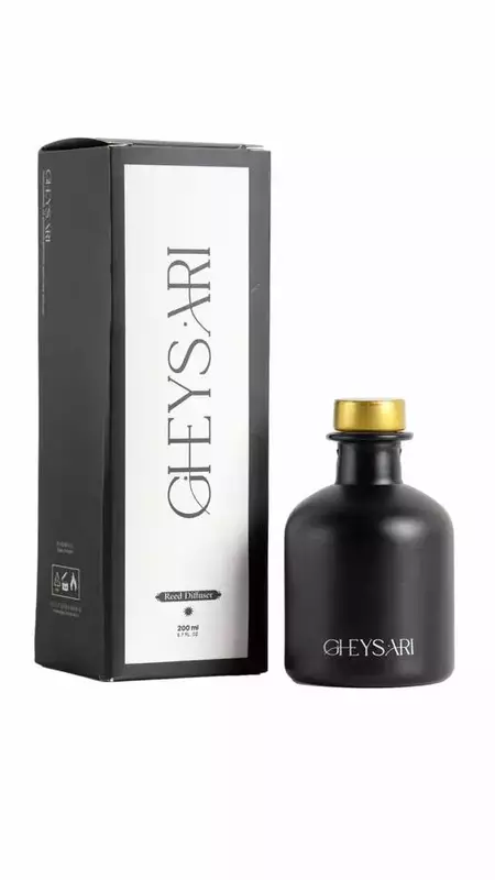 عکاسی صنعتی و زمینه سفید از مونا قزل