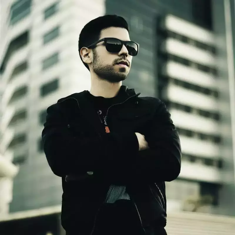 نمونه کار از محمدرضا فیلی