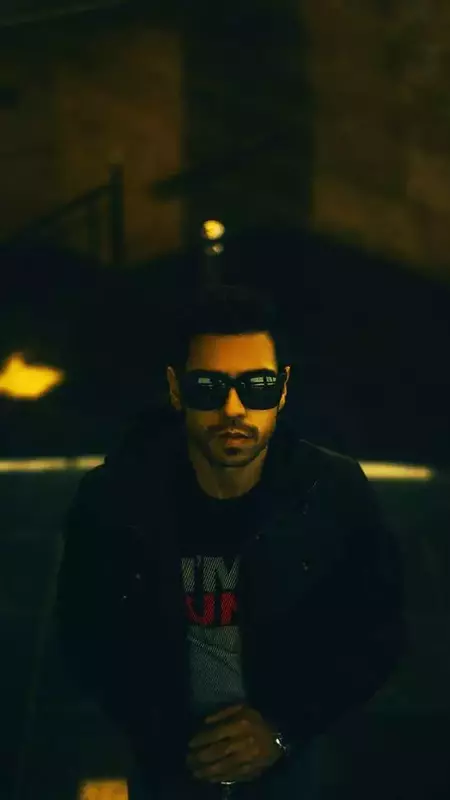 نمونه کار از محمدرضا فیلی