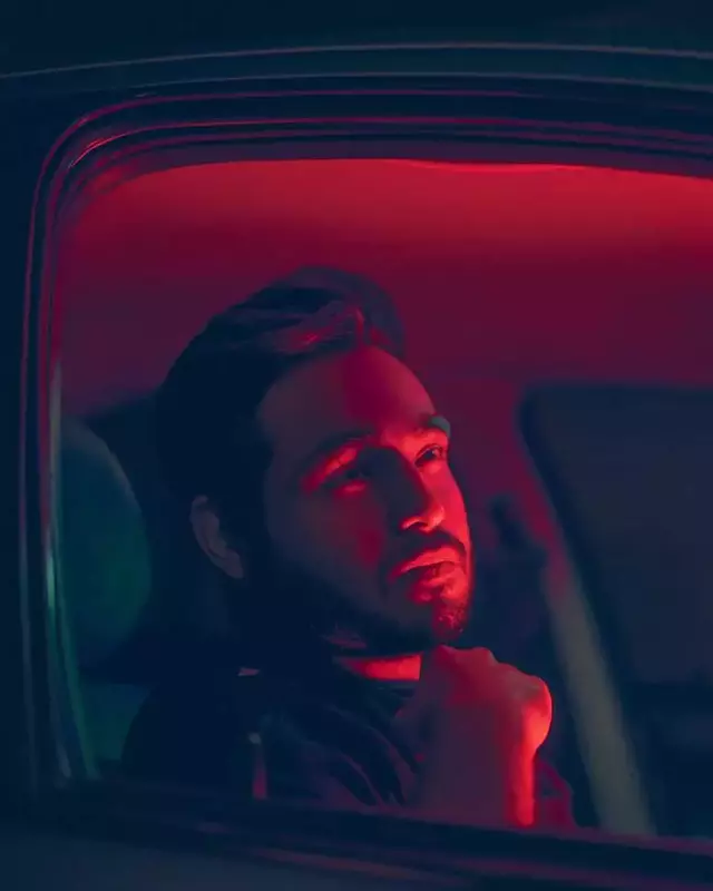 نمونه کار از محمدرضا فیلی