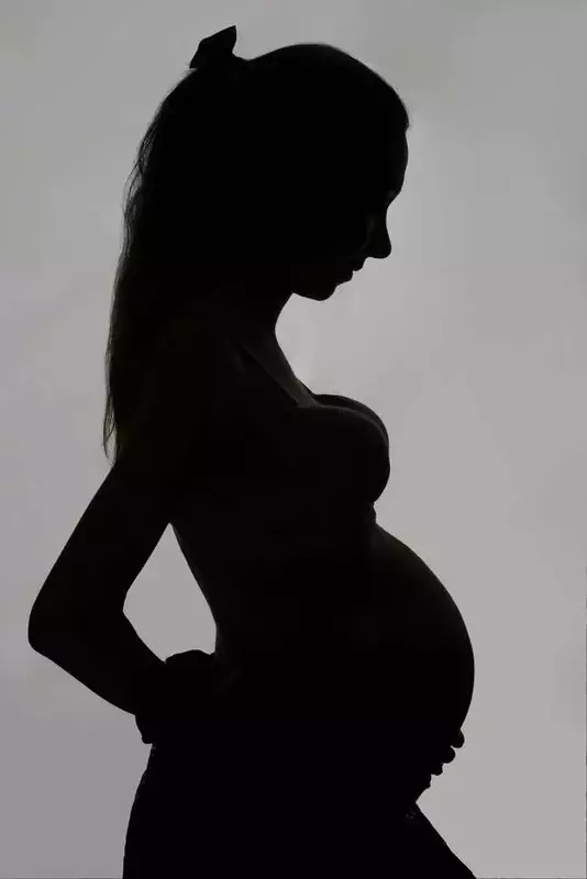 عکاسی بارداری از سميرا بلوچ