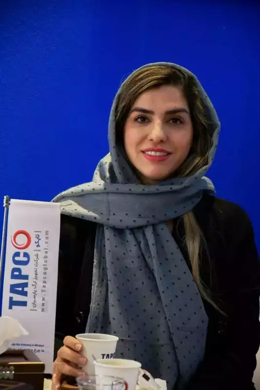 عکاسی پرتره سازمانی از عطیه خوشرفتار