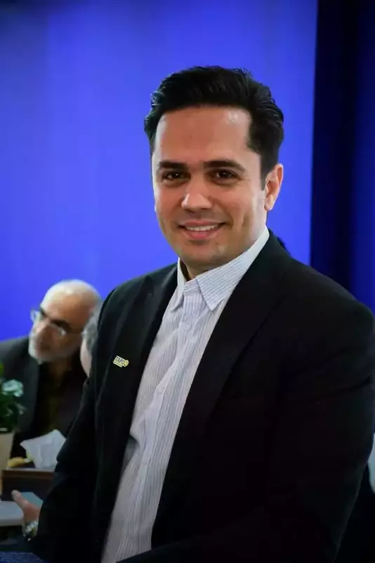 عکاسی پرتره سازمانی از عطیه خوشرفتار