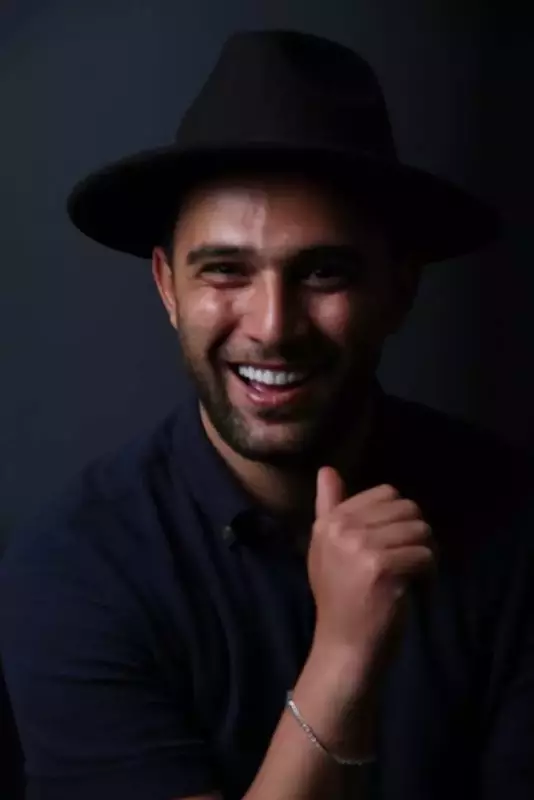 نمونه کار از امیرمهدی واله