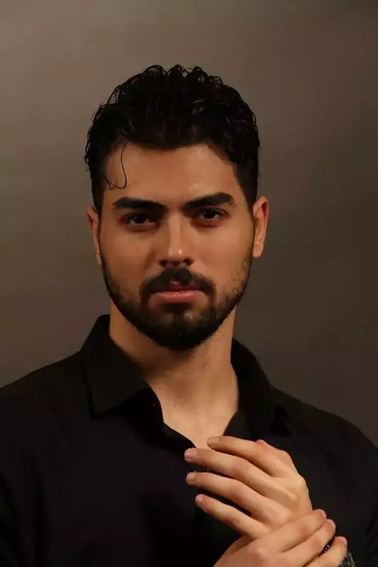 نمونه کار از امیرمهدی واله