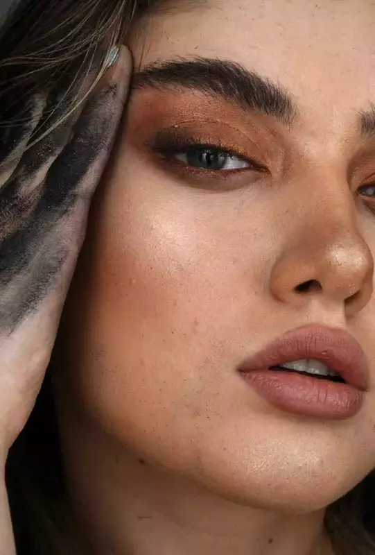 نمونه کار از مبینا دهقان