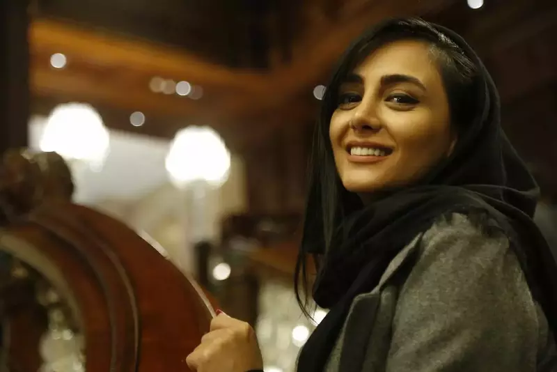 عکاسی پرتره سازمانی از محسن  اسدالهی