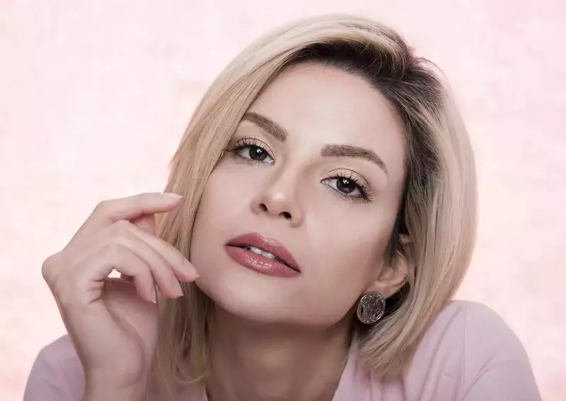 عکاسی چهره - پروفایل از آتنا عیوضی