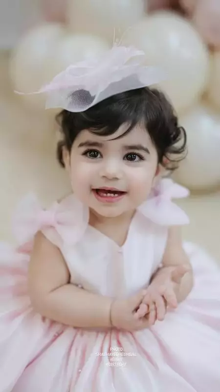 نمونه کار از شقایق اقبال زاده