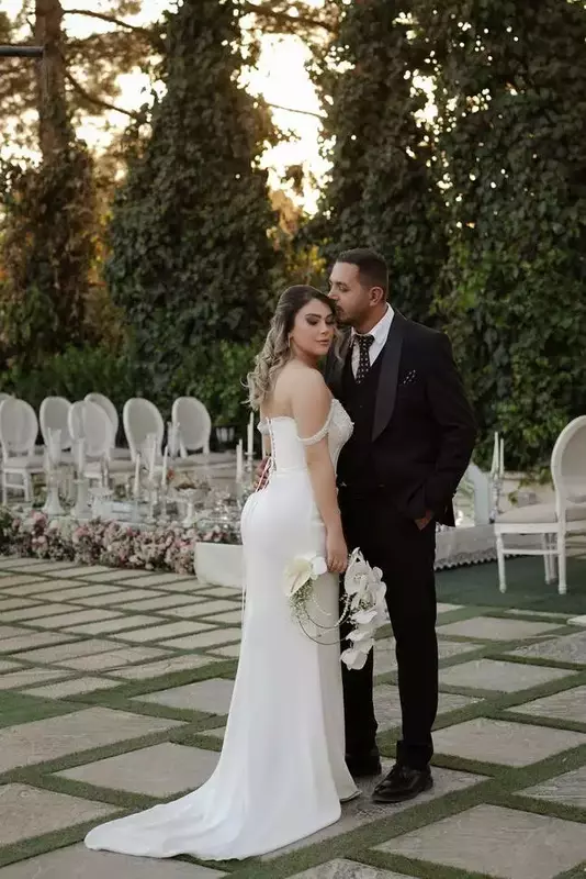نمونه کار از شقایق اقبال زاده