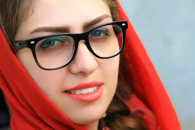 عکاسی چهره - پروفایل از پویا مولاپناه