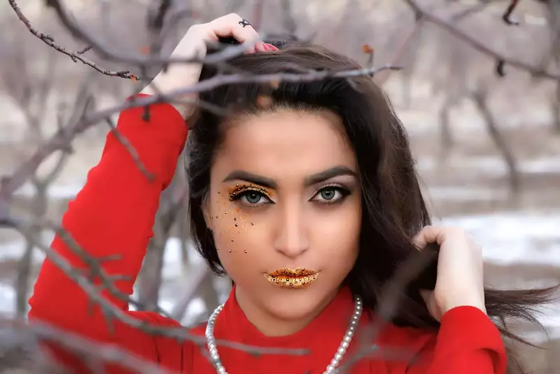 عکاسی چهره - پروفایل از ریحانه فخاریان