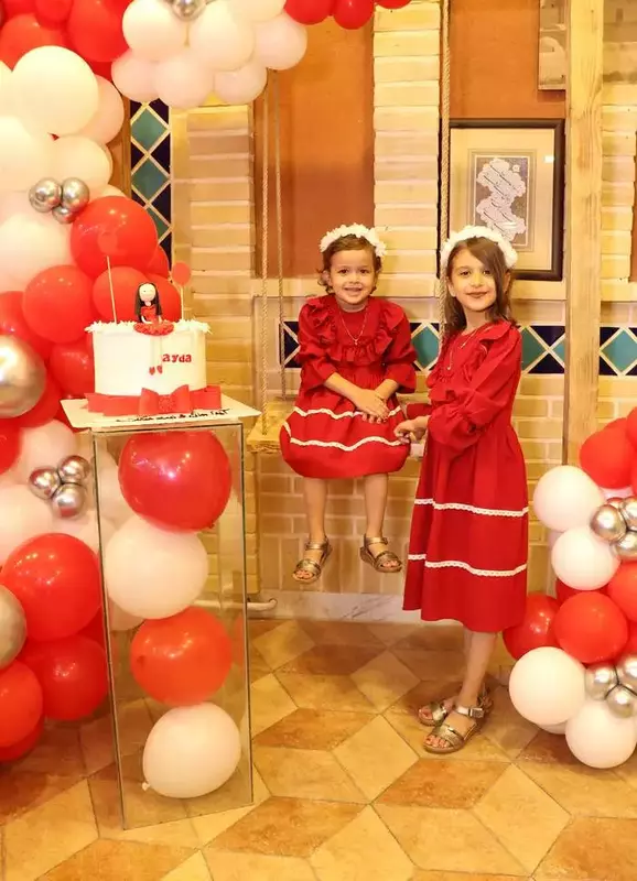 نمونه کار از ریحانه فخاریان