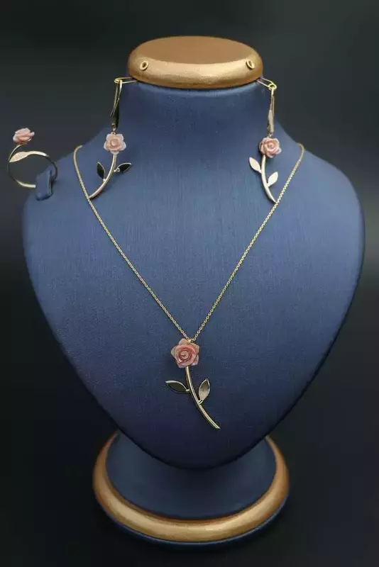 عکاسی طلا و جواهر از ریحانه فخاریان