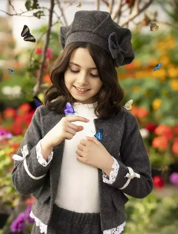 آفیش همکاران آفیش عکاس یا فیلمبردار دوم از مژگان اکبری