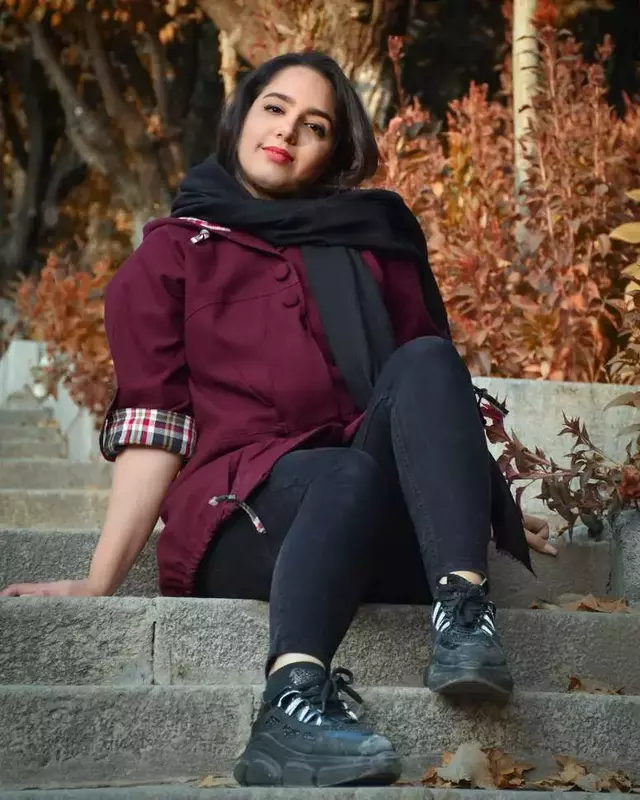 نمونه کار از المیرا باطنی