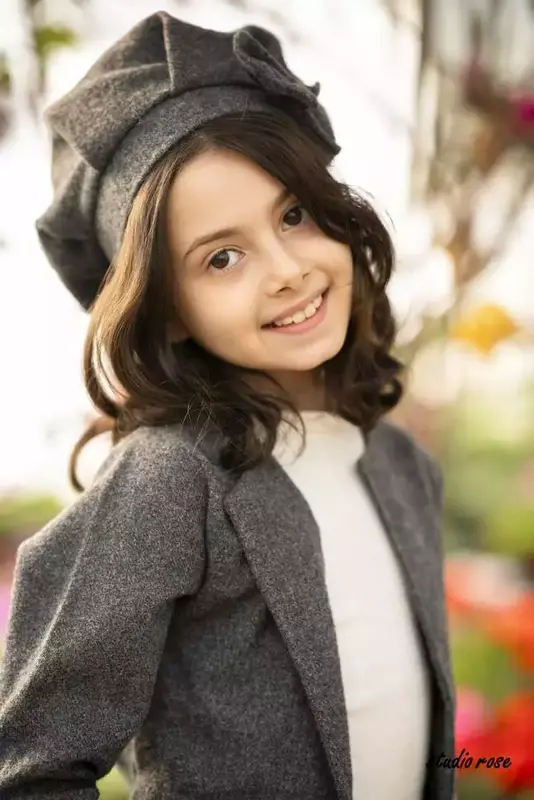 نمونه کار از مژگان اکبری