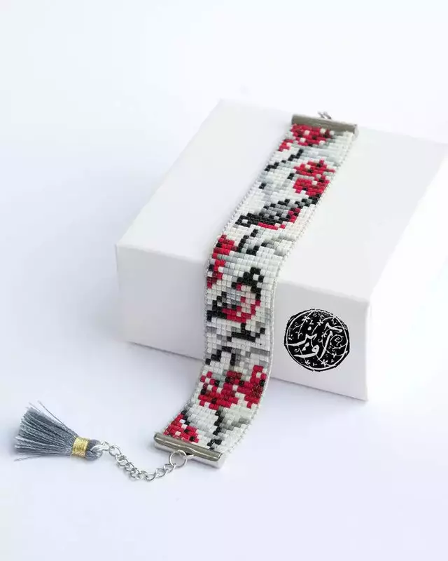 عکاسی صنعتی و زمینه سفید از ملیحه محمدی