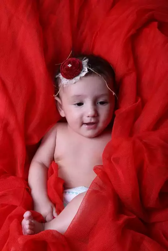 عکاسی نوزاد از ناهید وطن خواه